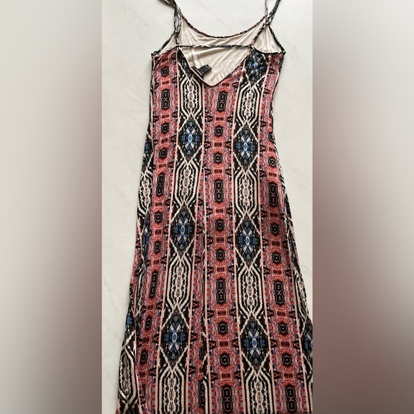 Forever 21 Maxi Dress - Picture 2 of 2